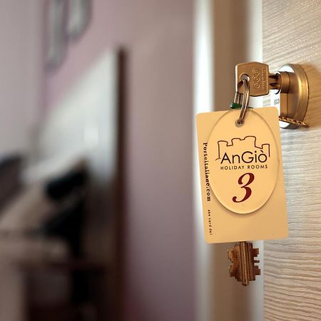 Angio Holiday Rooms Νάπολη Εξωτερικό φωτογραφία