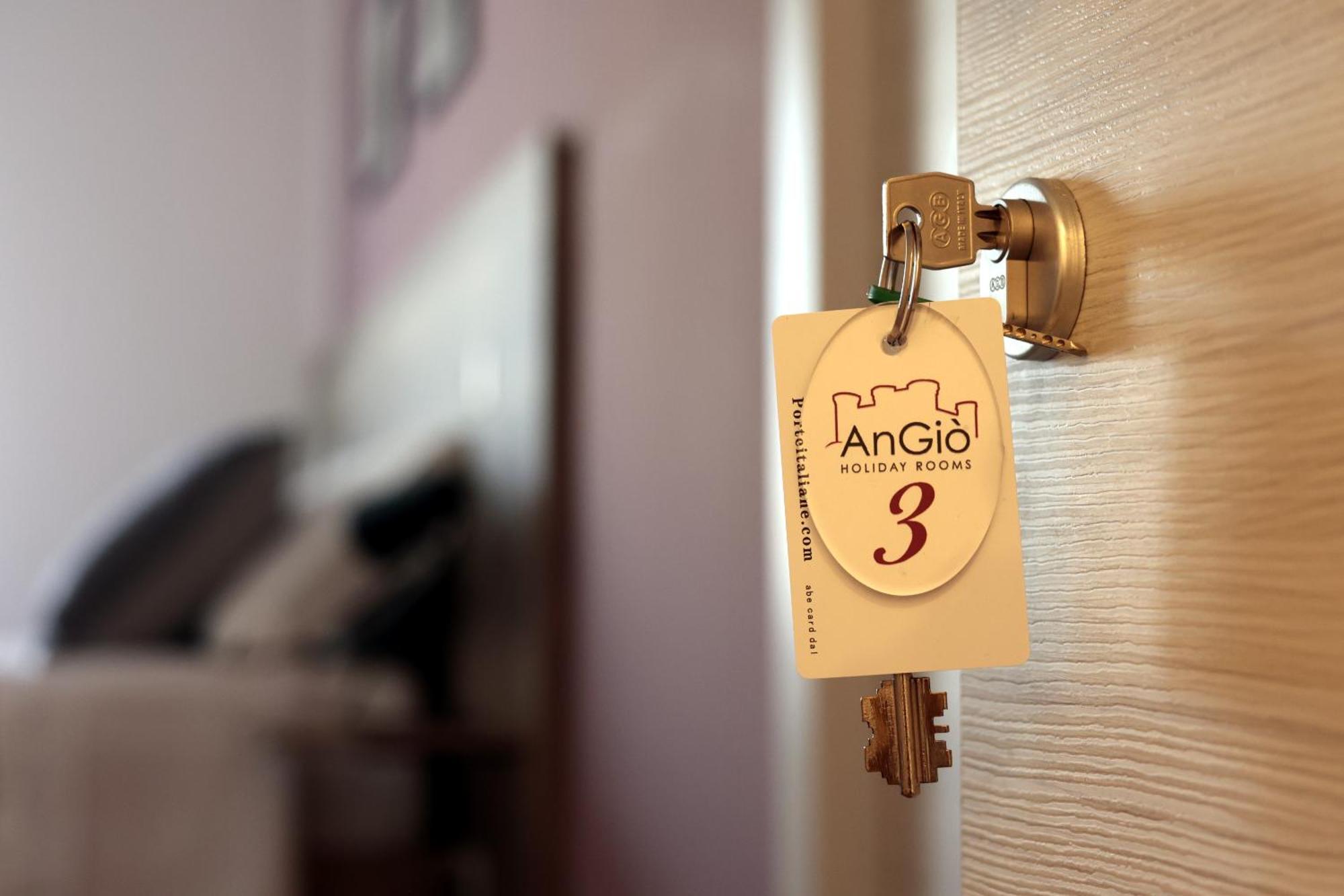 Angio Holiday Rooms Νάπολη Εξωτερικό φωτογραφία
